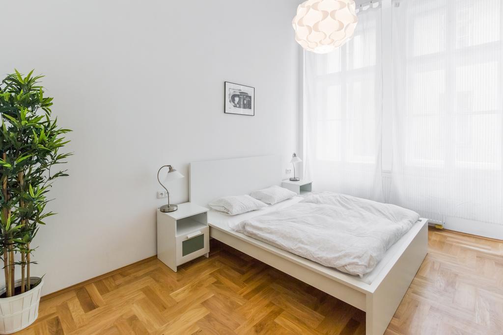 Apartment Jindrisska Praga Esterno foto